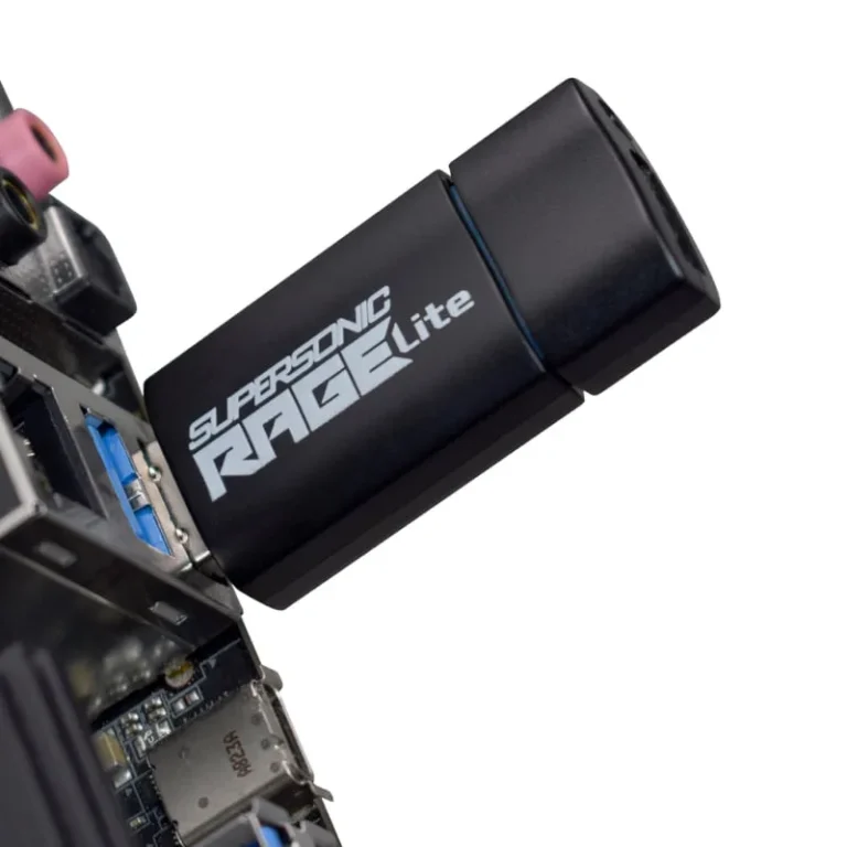 Patriot Rage Lite 256GB USB3.2 Flash Drive - Black