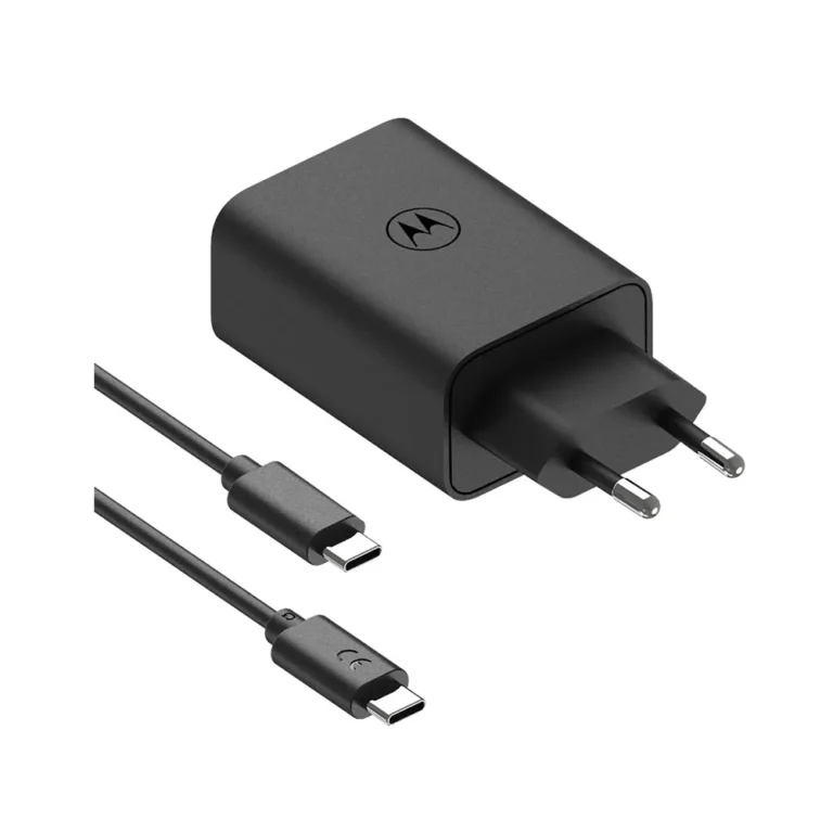 Motorola TurboPower 50W Dual USB-C And USB-A Charger With USB-C Cable (Black)