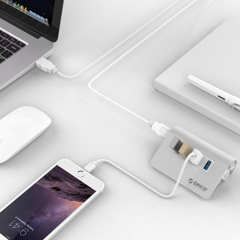 4 PORT USB 3.0 HUB SILVER