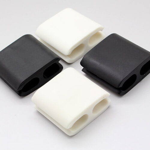 tie015.jpg 2 CORD CLIPS (4) {CC-922}