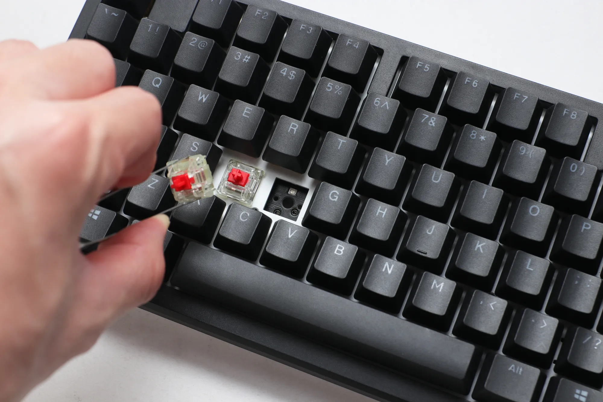 Ducky Keyboard Zero 6108 100% Mechanical Wireless Keyboard ...