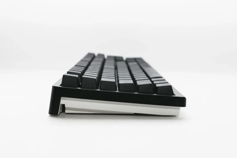 Ducky Keyboard Zero 6108 100% Mechanical Wireless Keyboard