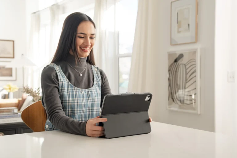 ZAGG-KB-Pro Keys 2-Apple-iPad Pro 13 (M4)-Black-UK