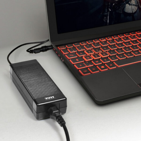 Port Connect 150W Universal Power Supply