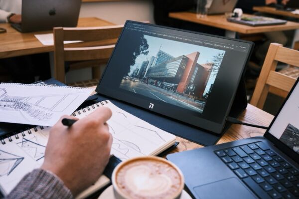 nov-pm156-fhd-3.jpeg 15.6-inch FHD IPS PORTABLE MONITOR USB-C