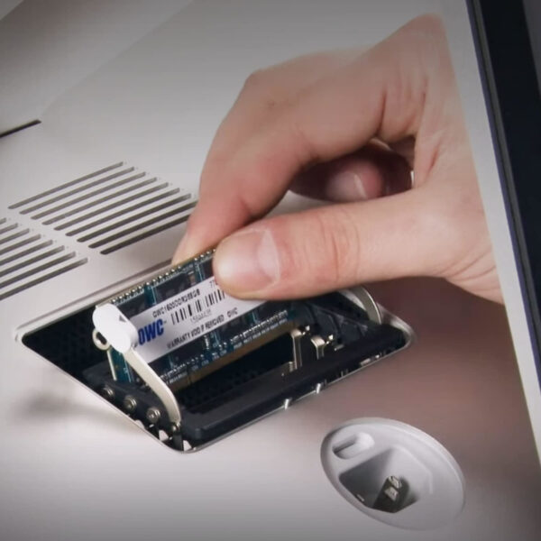 OWC2666DDR4S32P_OWC-32GB-DDR4-2666MHz-SODIMM-Memory-Upgrade-Kit-Mac-Mini-2018-iMac-2017-2020_wr_05a.jpg OWC 32GB DDR4 2666MHz SODIMM Memory Upgrade Kit (Mac Mini 20