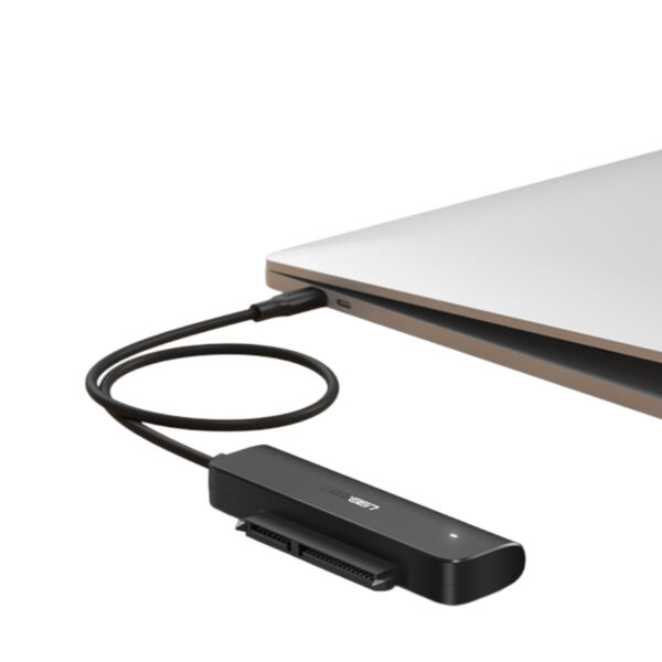 CM321-70610_UGREEN-CM321-USB-Type-C-to-2.5inch-SATA-HDD-SSD-Converter-Cable-Blk_wr03.jpeg UGREEN CM321 USB Type-C to 2.5-inch SATA HDD/SSD Converter C
