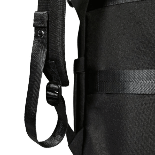 135180_PORT_MUSE_BP_ECO_16_WITH_POUCH_BK_wr_08.png PORT MUSE SIGNATURE 16-inch backpack